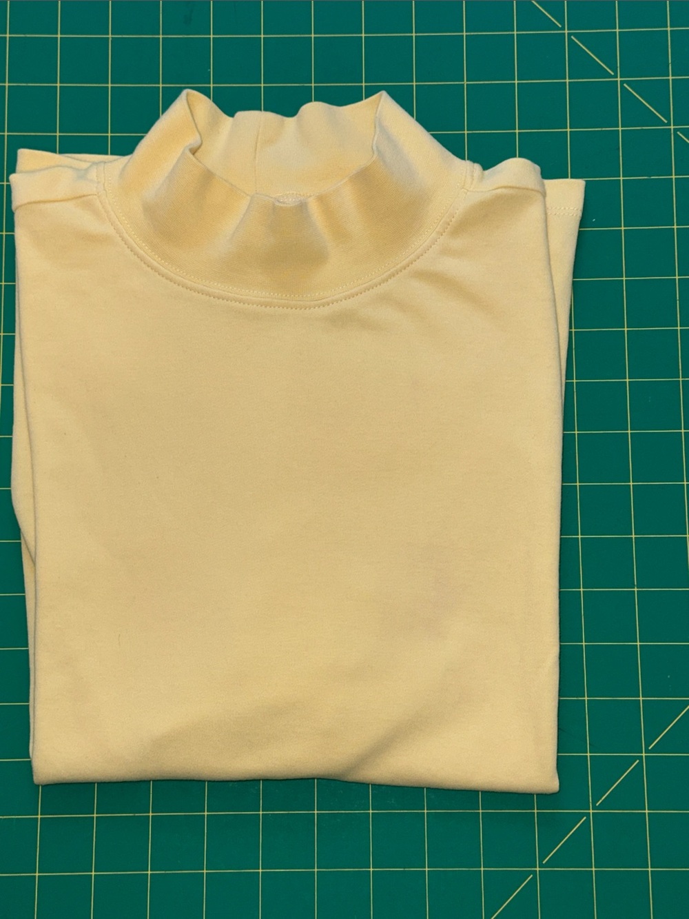 Appleseed's Butter Yellow Mock Neck Short Sleeve Cotton Top, size PM, new!